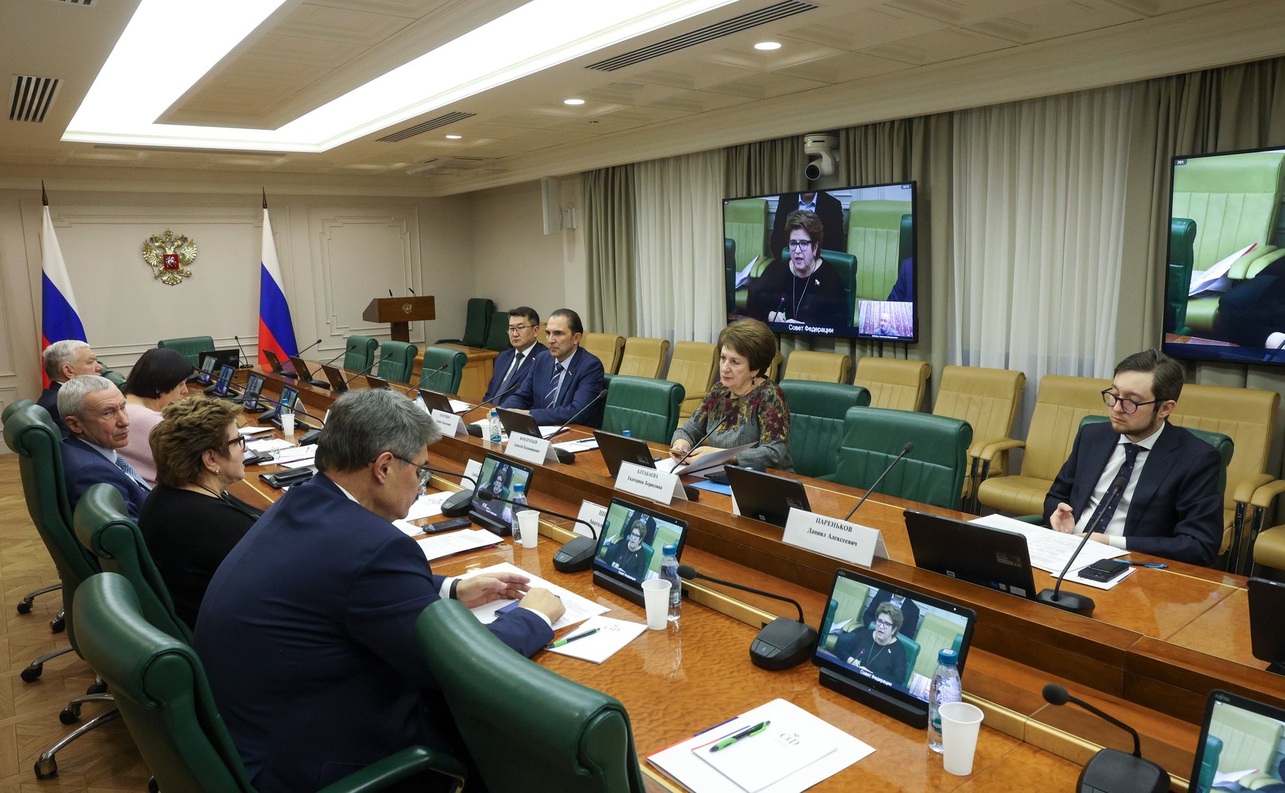 Заседание Комиссии СФ по защите государственного суверенитета и предотвращению вмешательства во внутренние дела Российской Федерации