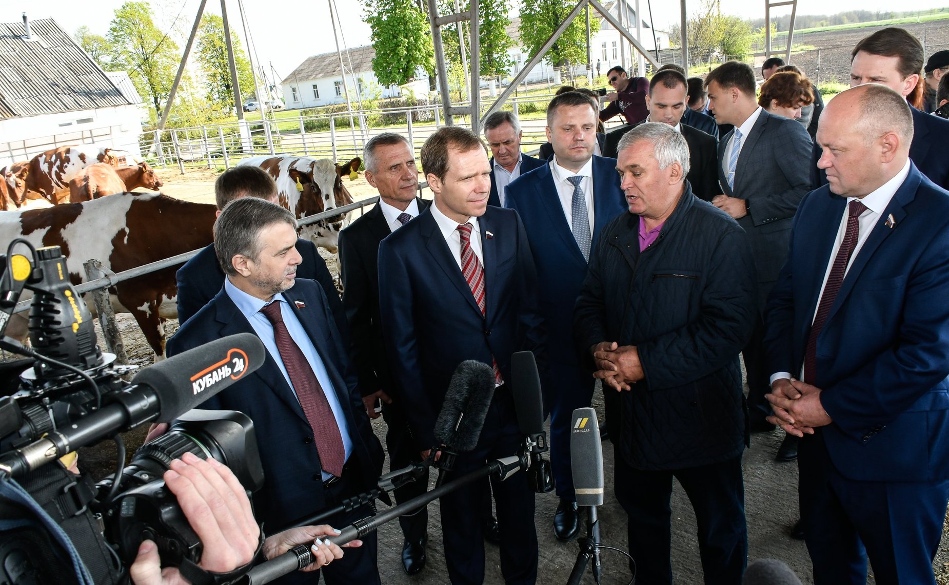 Рабочая поездка Временной комиссии Совета Федерации по совершенствованию правового регулирования в сфере государственного контроля (надзора) и муниципального контроля в Краснодар