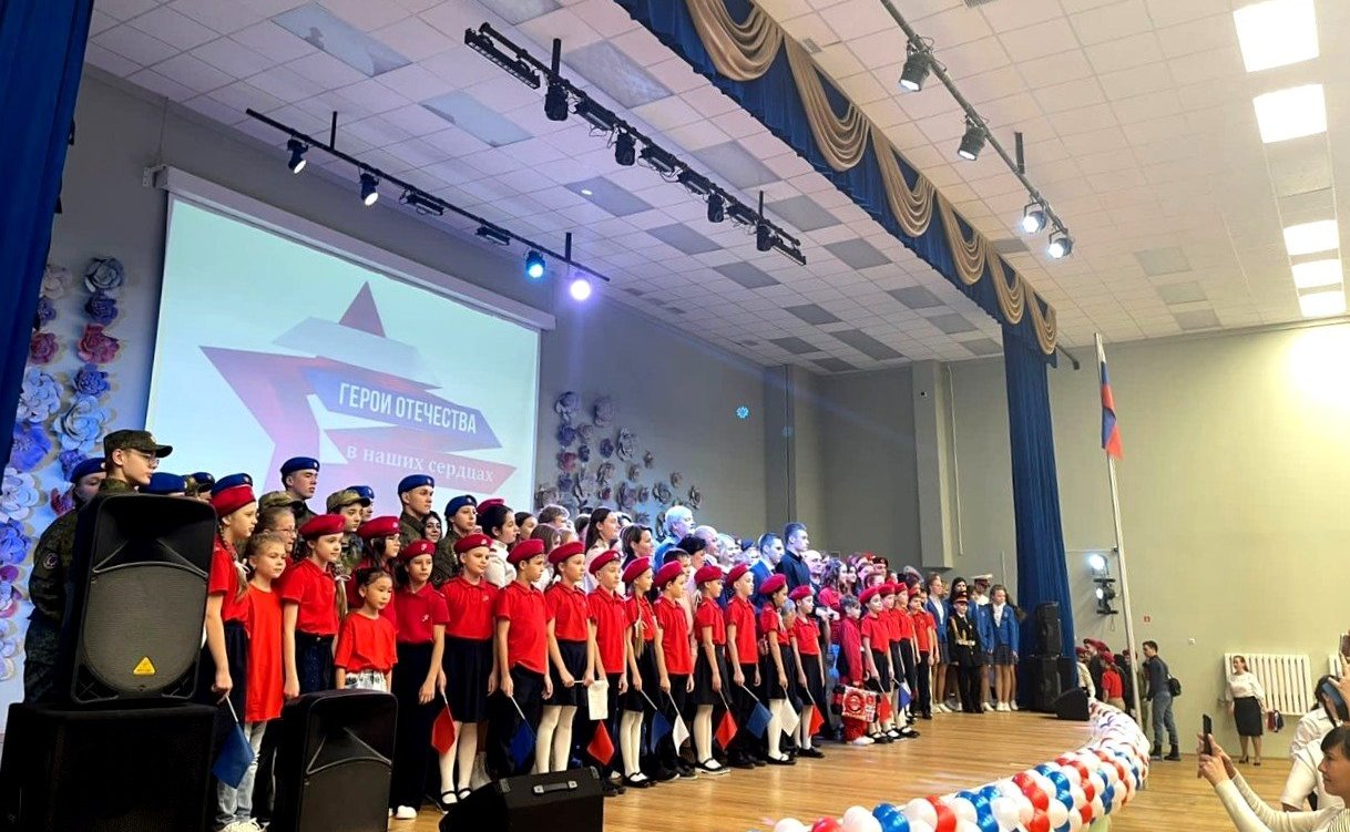 Валерий Семенов принял участие в торжественной церемонии награждения детей-героев, которая состоялась 9 декабря, в День Героев Отечества