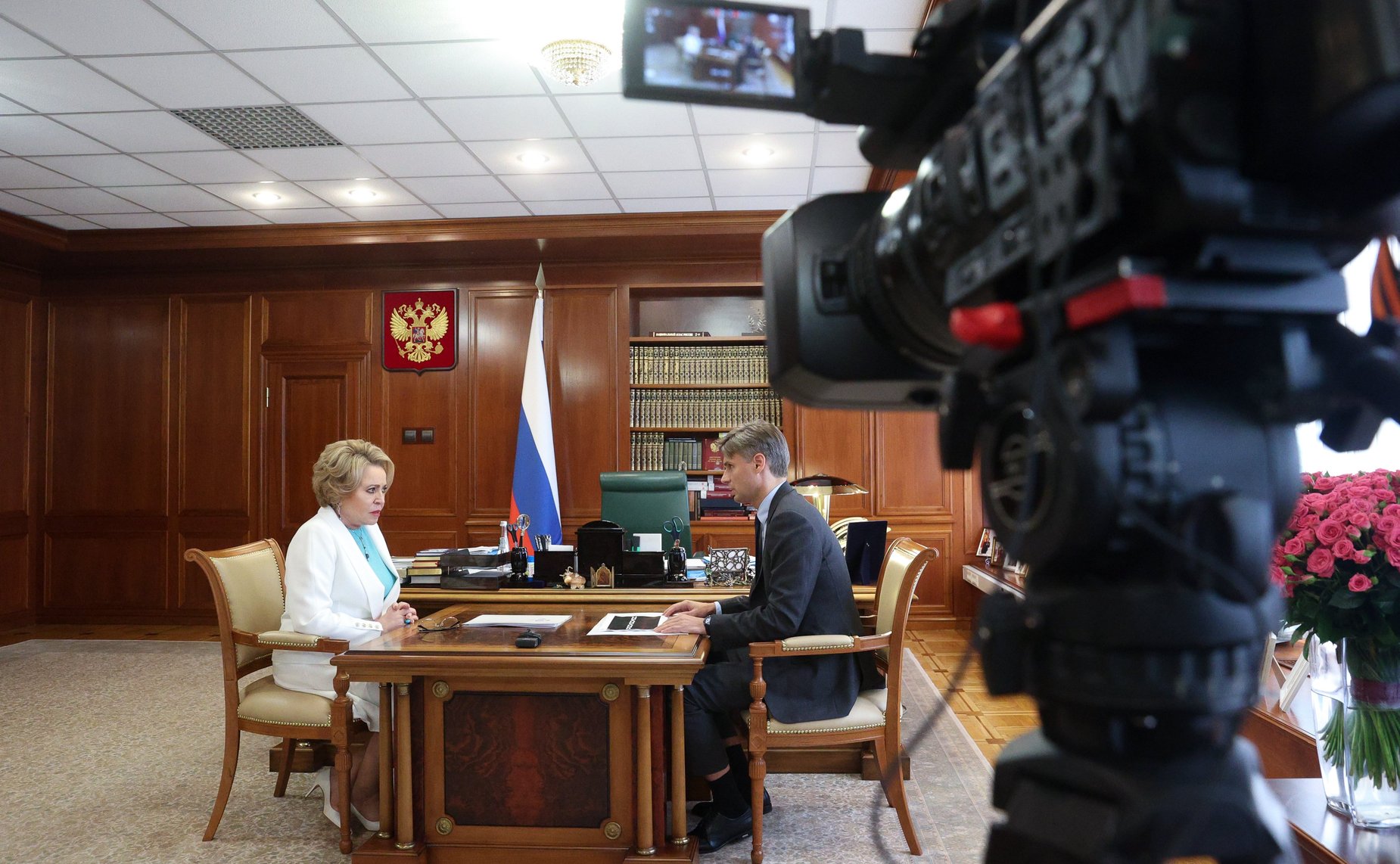 Встреча Председателя Совета Федерации Валентины Матвиенко с генеральным директором госкорпорации «Роскосмос» Дмитрием Бакановым
