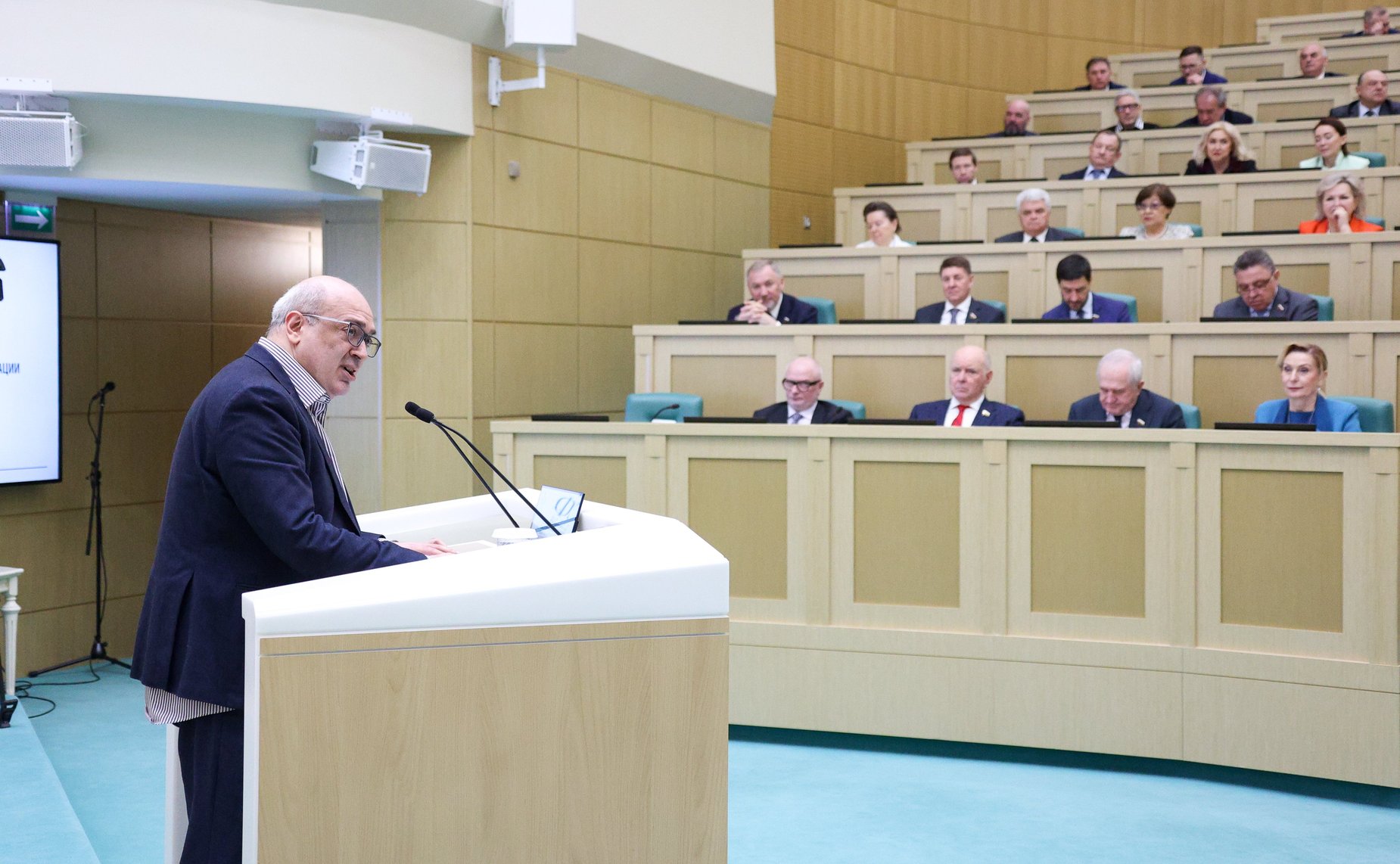 Председатель Совета Федерации Валентина Матвиенко провела встречу с деятелями театрального искусства