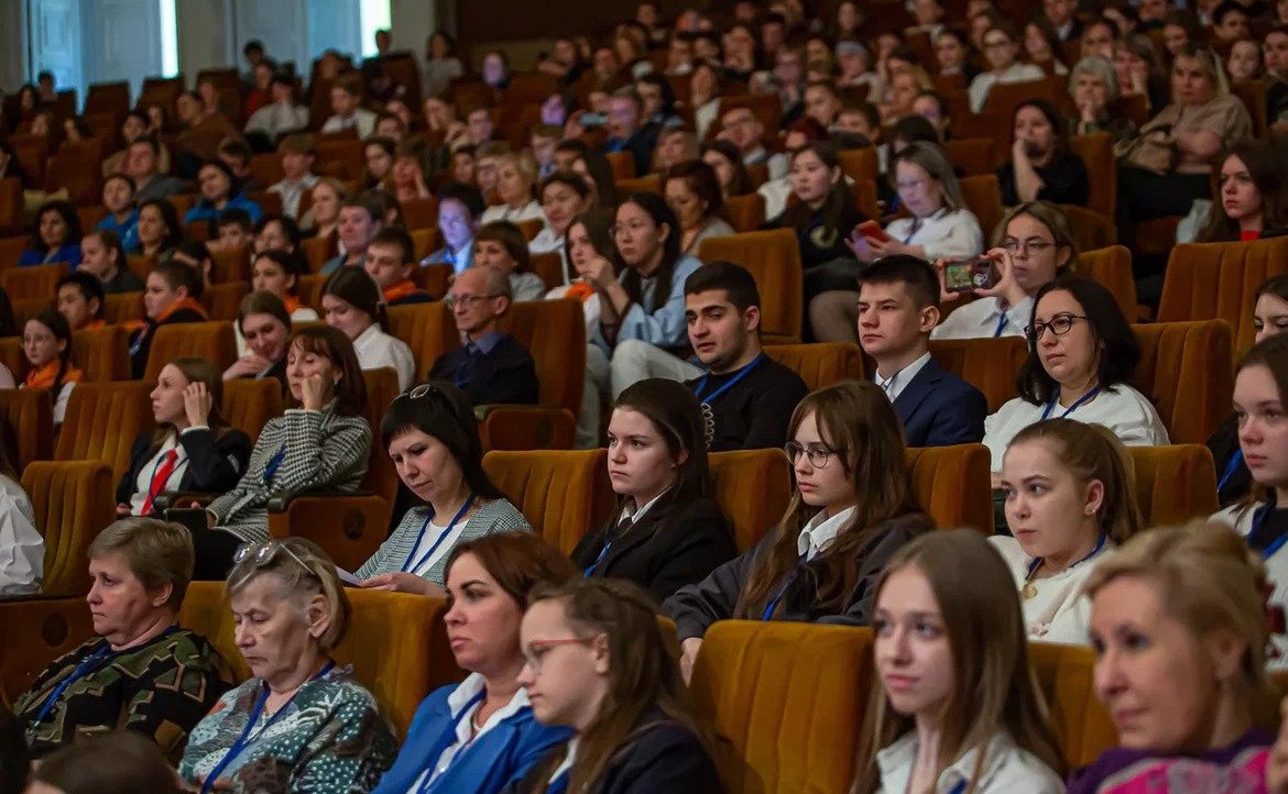 Александр Русаков принял участие в торжественном открытии Всероссийских юношеских чтений имени Вернадского