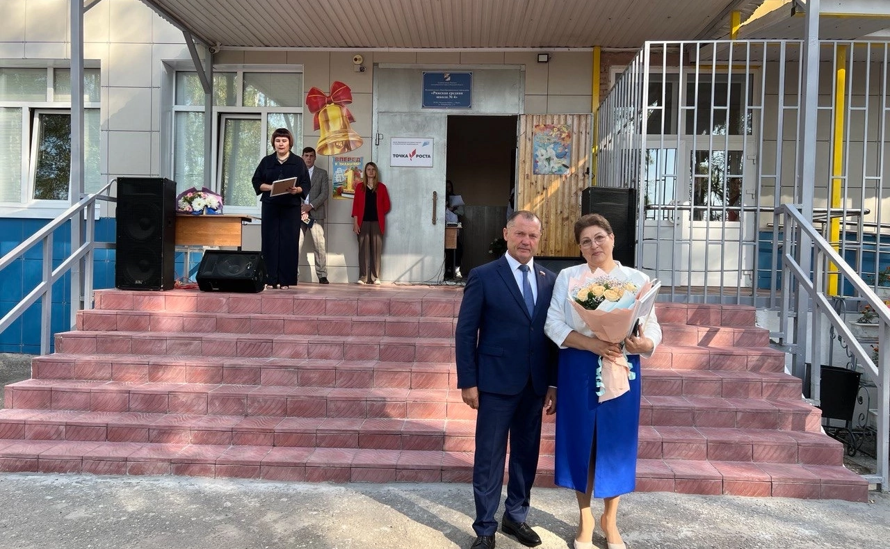 Игорь Мурог принял участие в торжественных мероприятиях, приуроченных ко Дню знаний, в Ряжском округе и Александро-Невском районе