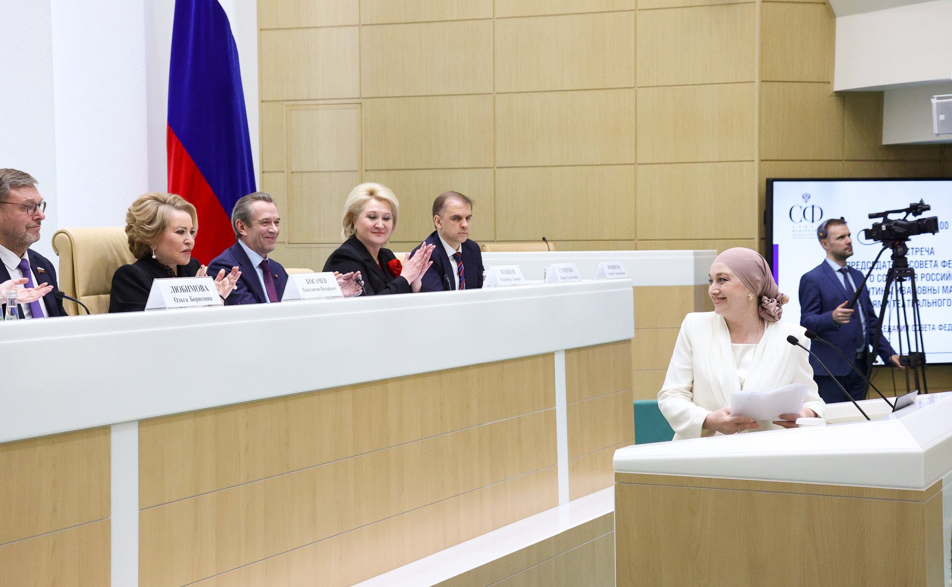 Председатель Совета Федерации Валентина Матвиенко провела встречу с деятелями театрального искусства