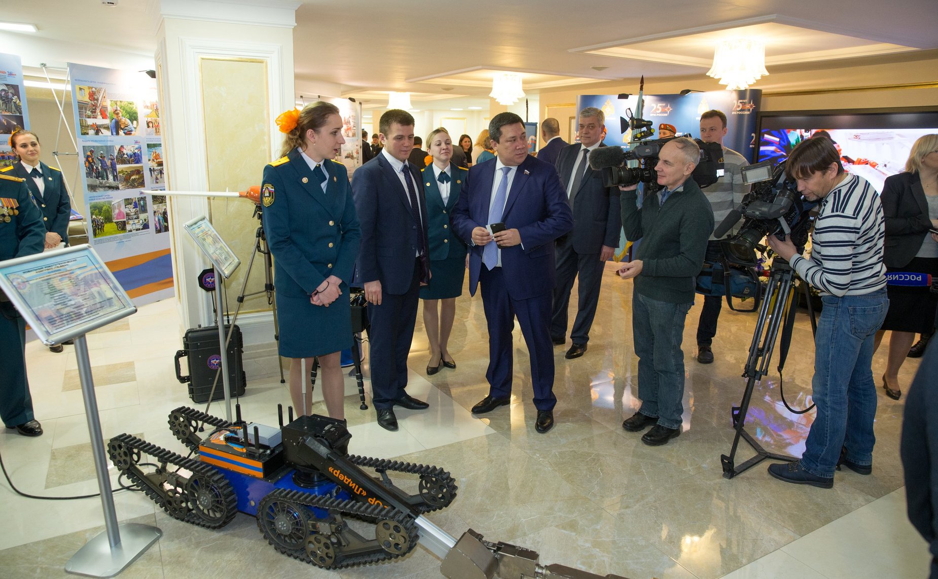 Выставка МЧС России в Совете Федерации