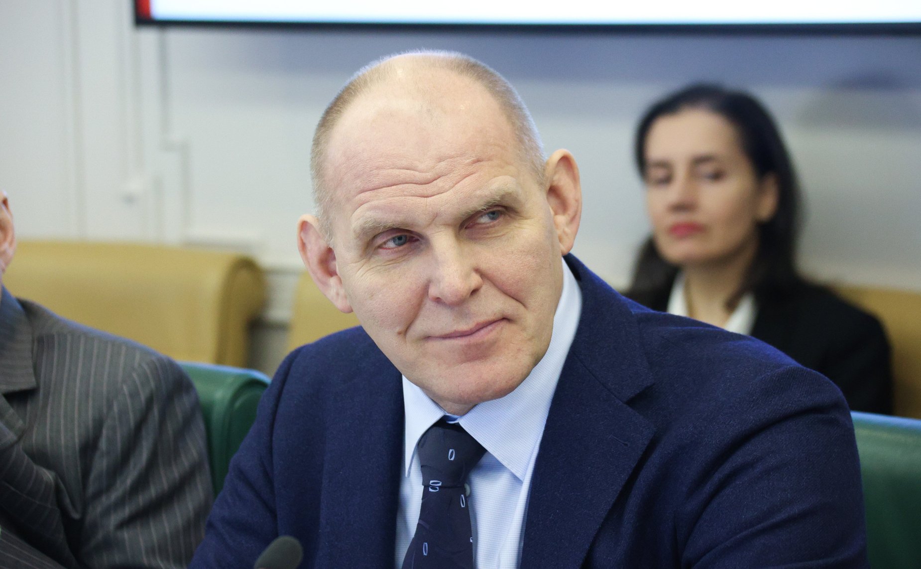 Александр Карелин