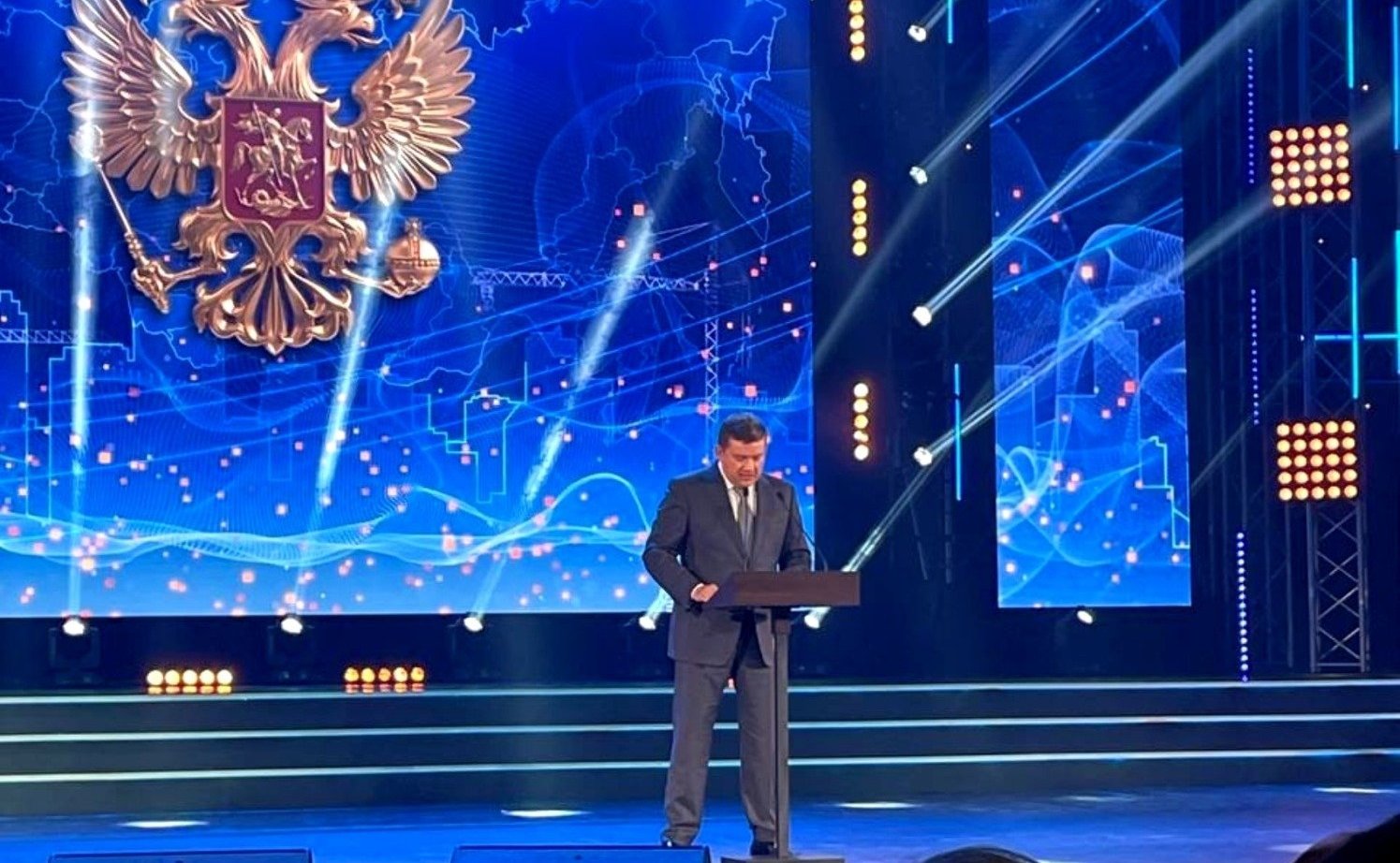 Николай Журавлев выступил на торжественном мероприятии, посвященном Дню строителя