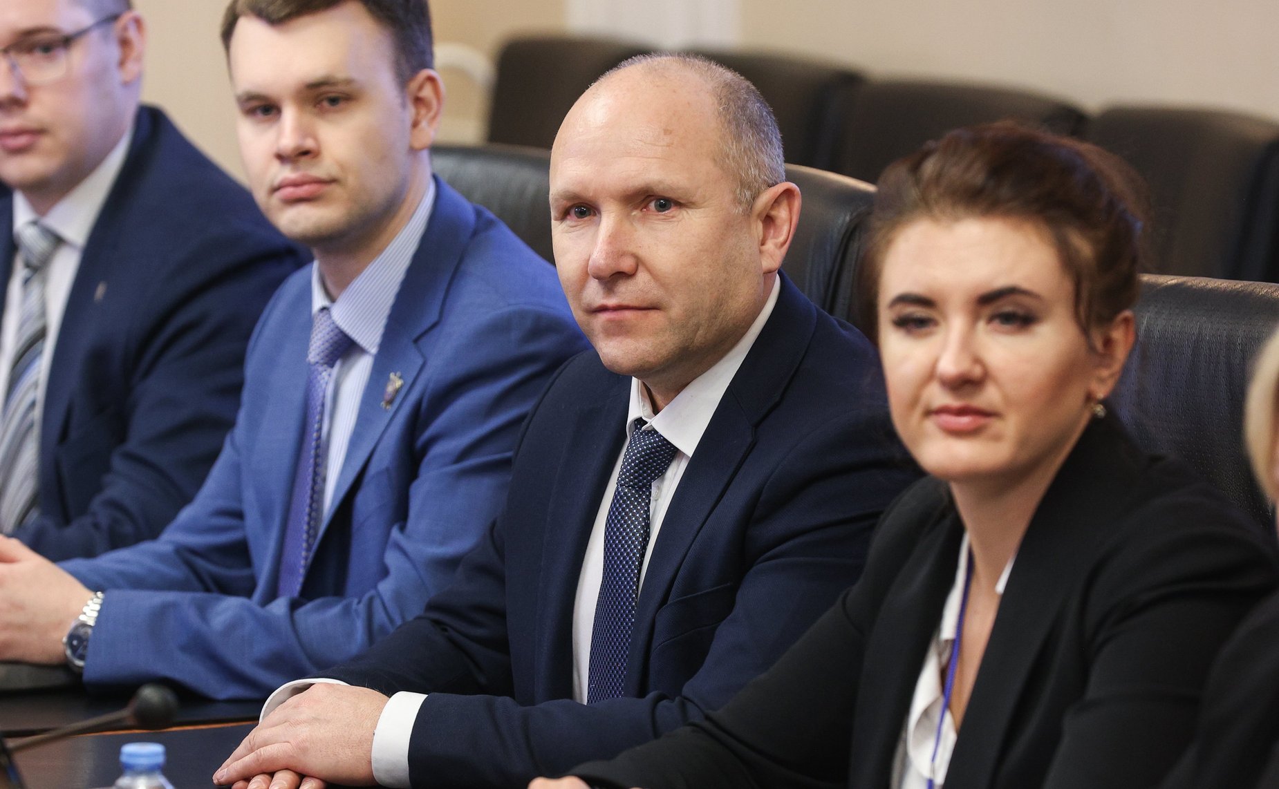 Владимир Джабаров провел встречу с сотрудниками Росфинмониторинга