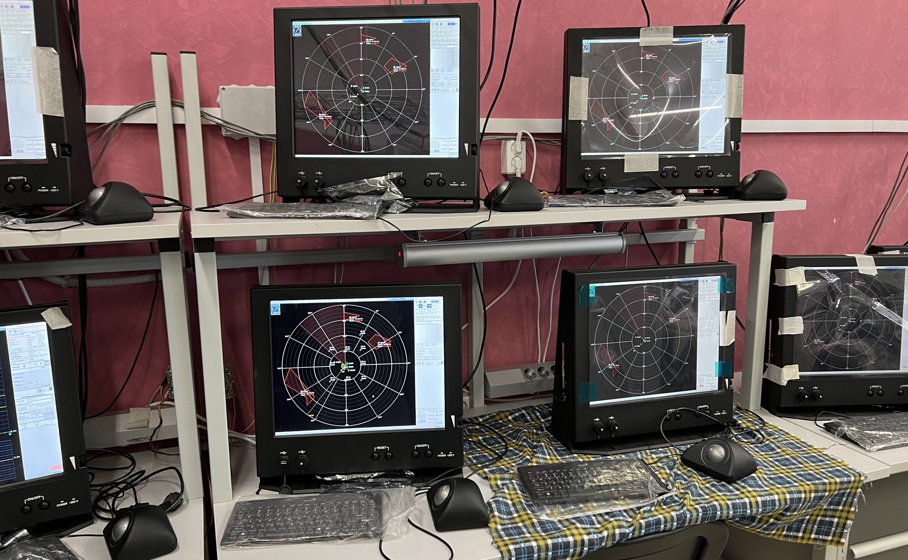 Маргарита Павлова посетила Научно-исследовательский институт по измерительной технике – радиотехнические комплексы имени А.М. Брейгина