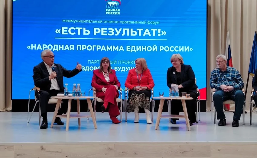 Баир Жамсуев в рамках региональной недели посетил Цугольский дацан, где оценил ход ремонтно-реставрационных работ в Согчен дугане