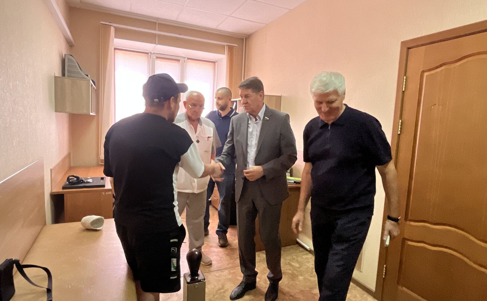 Андрей Шевченко в ходе поездки в регион посетил филиал Московского протезно-ортопедического предприятия