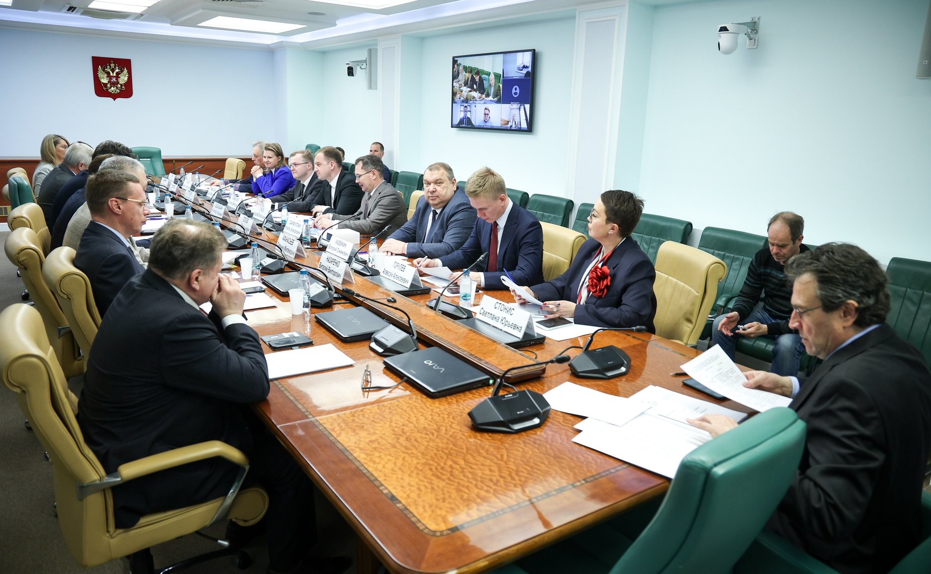 Круглый стол Комитета Совета Федерации по федеративному устройству, региональной политике, МСУ и делам Севера на тему «Актуальные проблемы развития сегмента строительства малоэтажных жилых комплексов»