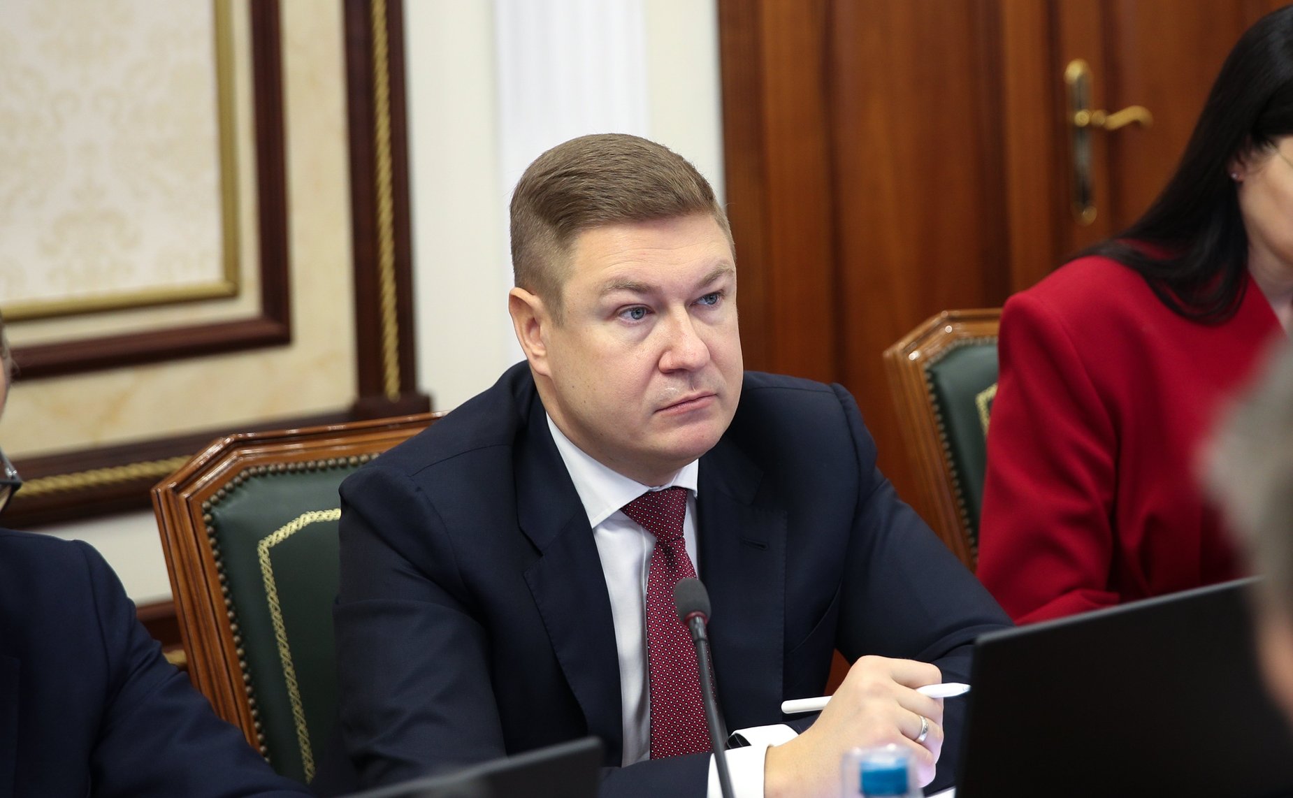 Совещание Комитета СФ по Регламенту и организации парламентской деятельности «Защита прав интересов потребителей в условиях современной торговли в городской среде»