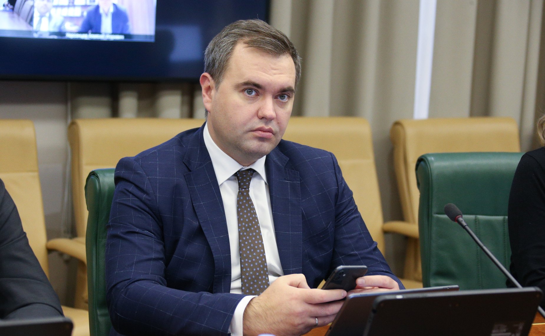 Круглый стол Комитета СФ по экономической политике на тему «Совершенствование системы стандартизации и сертификации в целях создания условий для импортозамещения продукции, ввозимой и выпускаемой в обращение на территории в РФ»