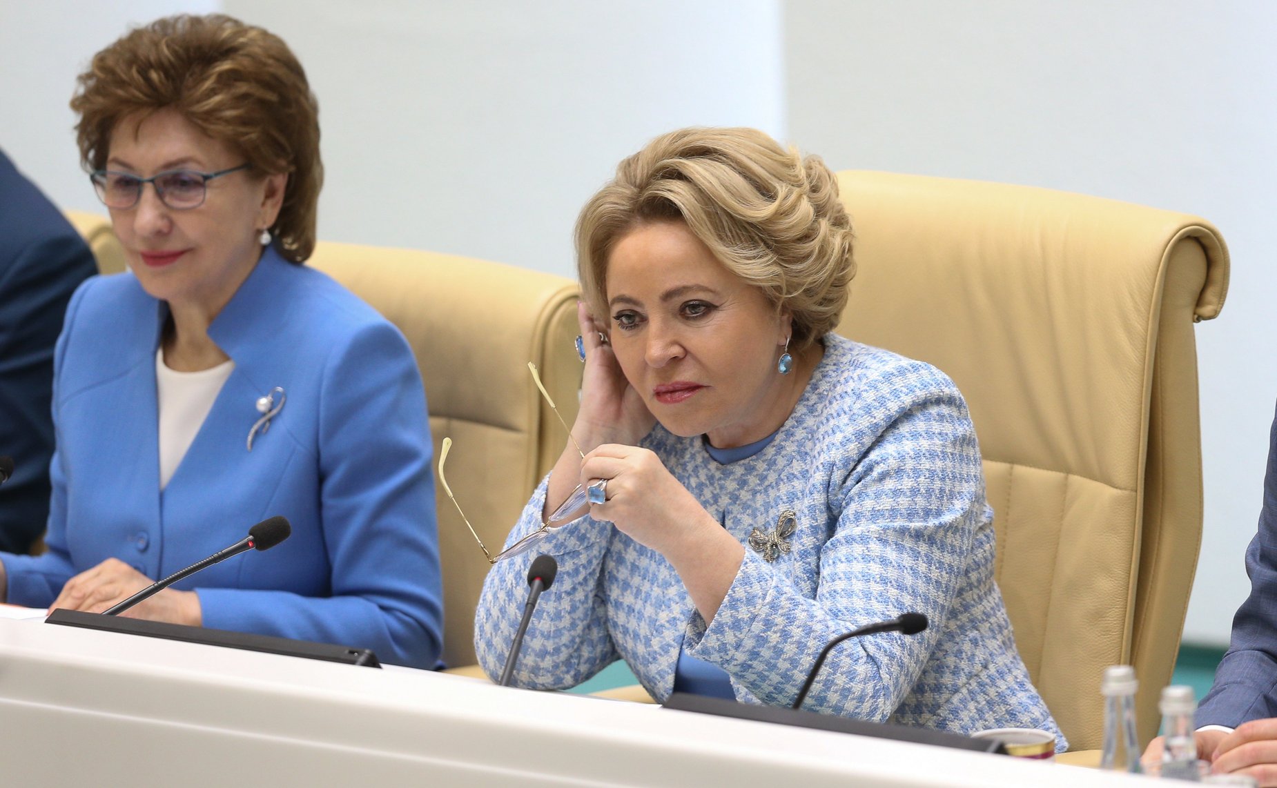 Пленарное заседание Форума молодых парламентариев: «Молодежь XXI века: сберегая наследие, развивая сотрудничество, приближая будущее»