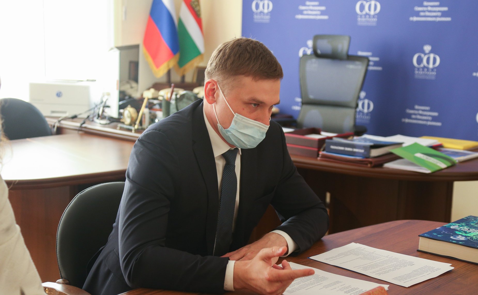 Анатолий Артамонов провел рабочую встречу с Председателем Правительства Республики Хакасия Валентином Коноваловым