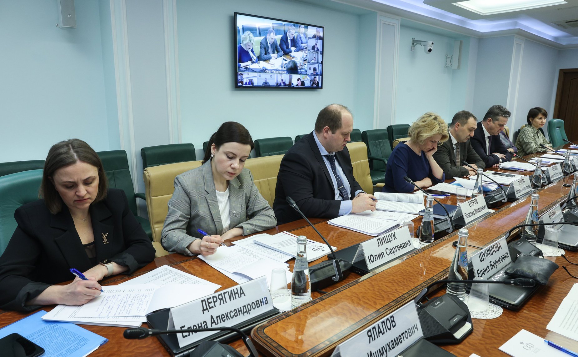 Круглый стол Комитета СФ по федеративному устройству, региональной политике, МСУ и делам Севера