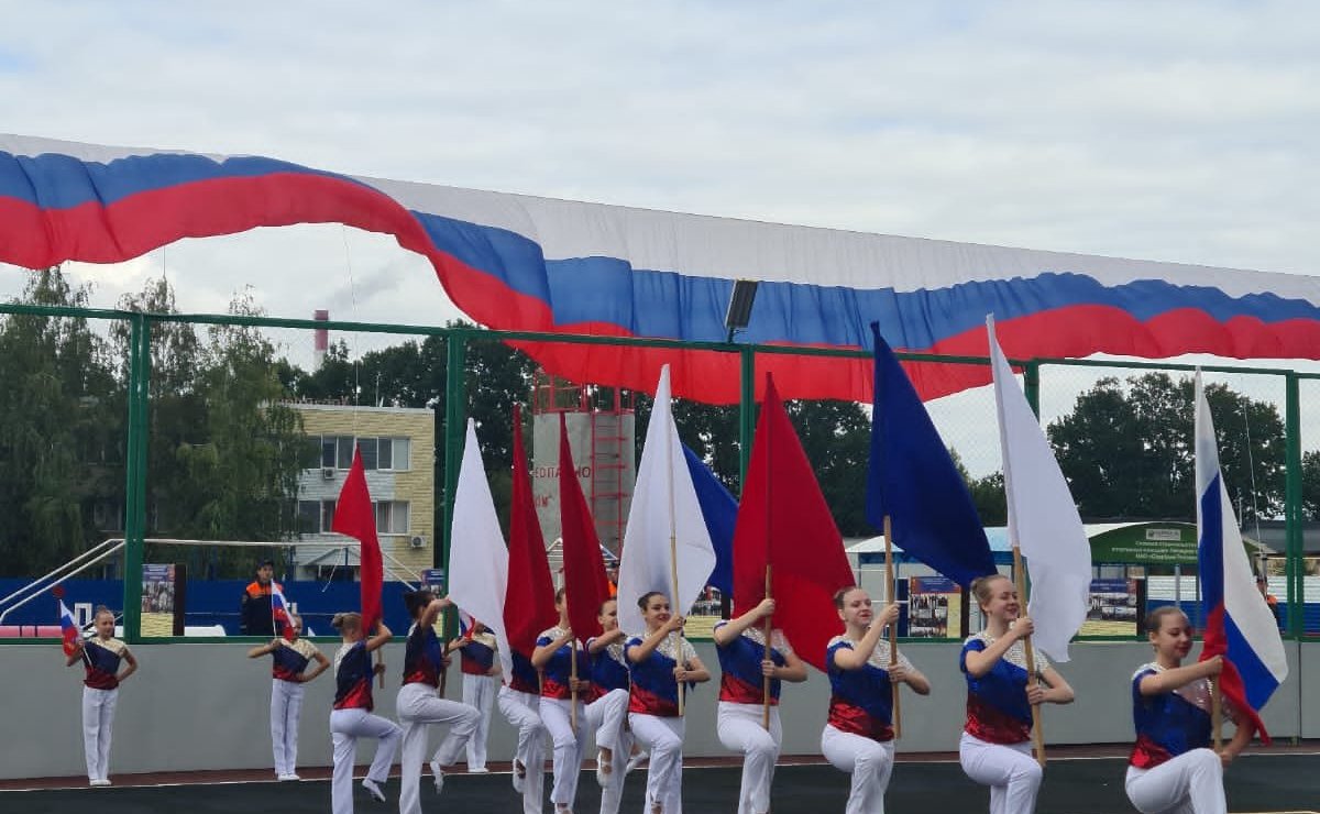 Оксана Хлякина приняла участие в торжественном мероприятии, посвященном 12-летию Управления противопожарной спасательной службы региона