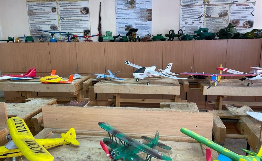 Сергей Рябухин посетил Авторский лицей в Ульяновске