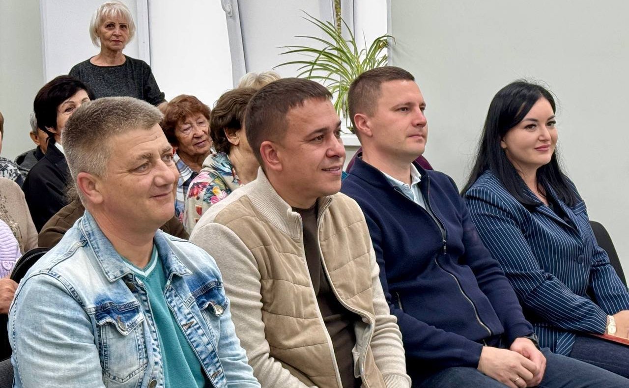 Айрат Гибатдинов вместе с волонтерами благотворительного фонда «За Победу» провел акцию в честь Международного дня благотворительности