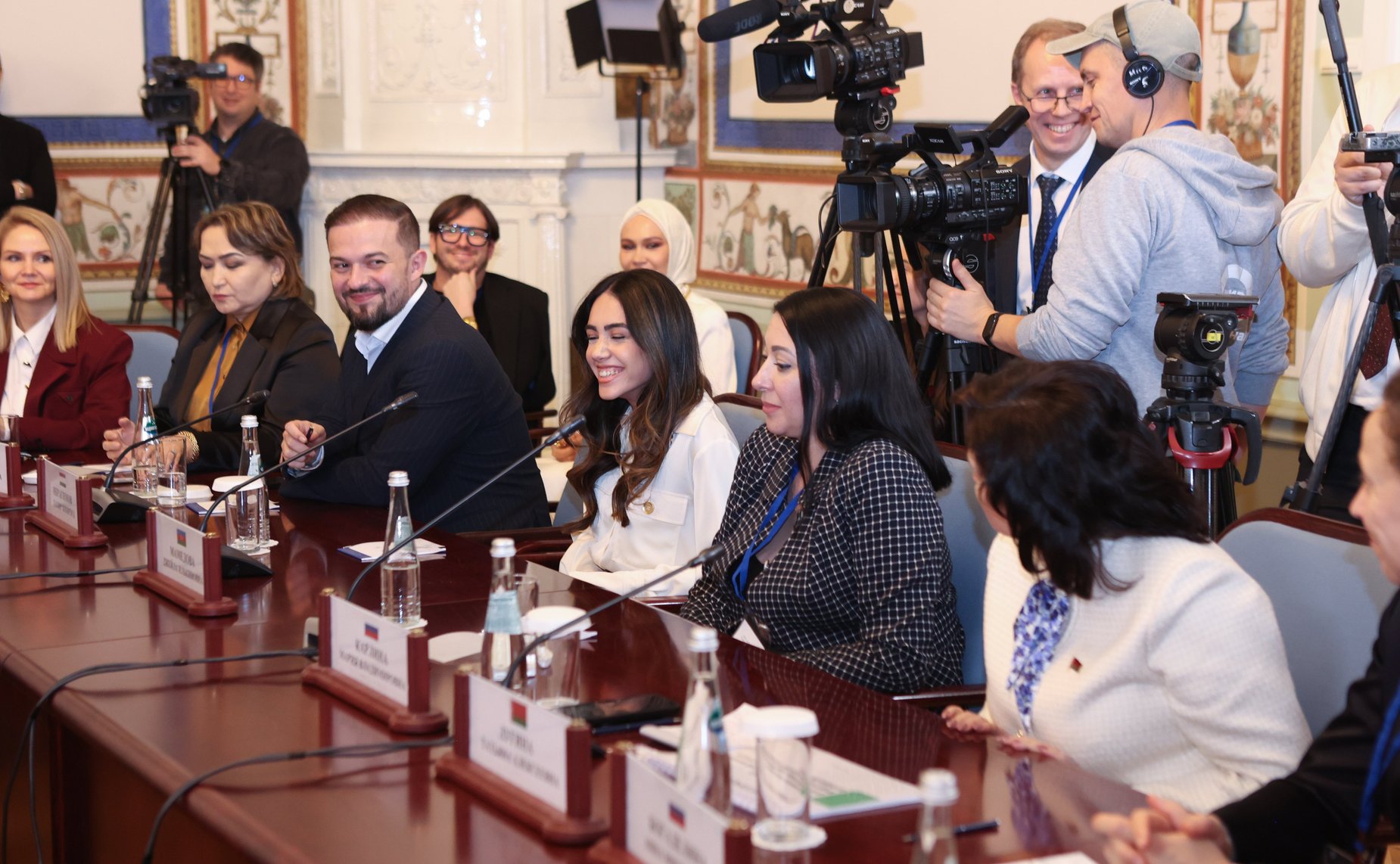 Встреча Валентины Матвиенко с представителями отрасли легкой промышленности и модной индустрии