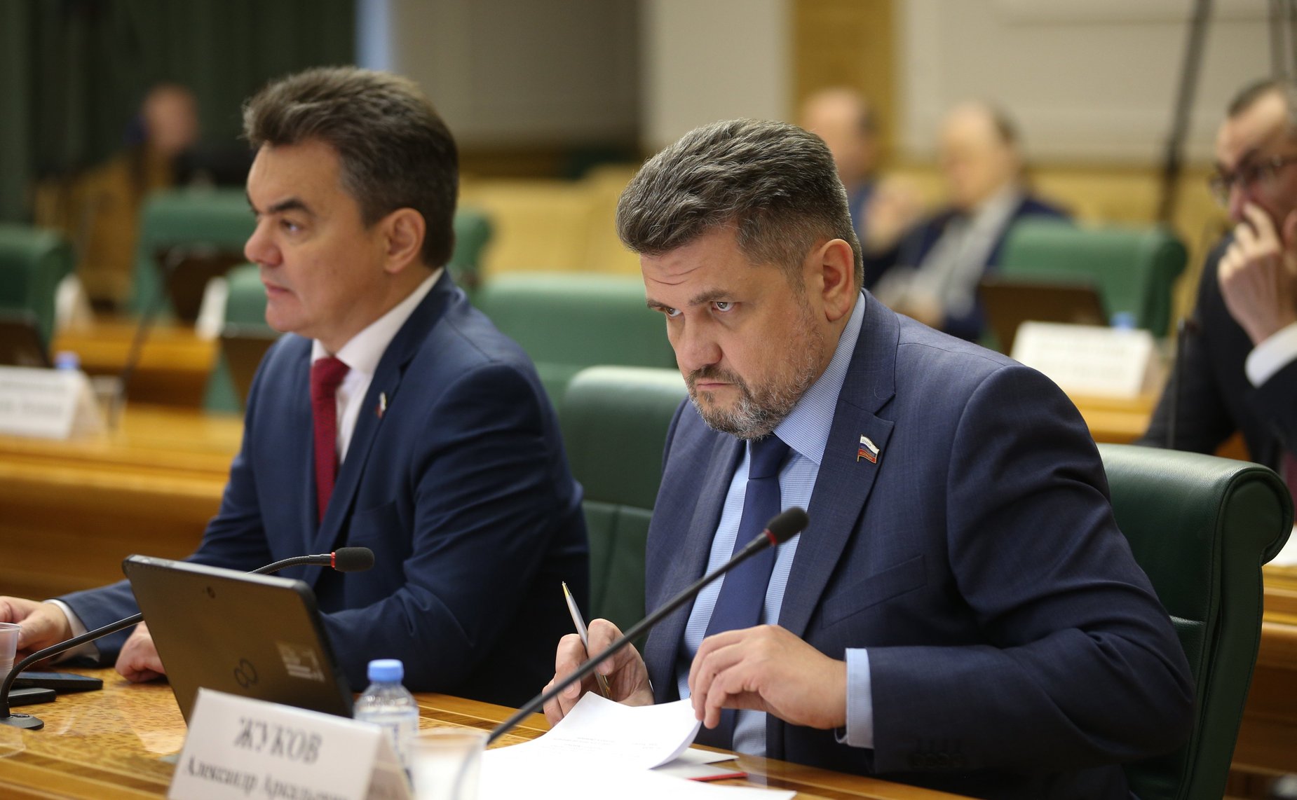 Парламентские слушания «О поддержке импортозамещения продукции, услуг и технологий, критически важных с точки зрения зависимости от импорта, в гражданских отраслях промышленности РФ»