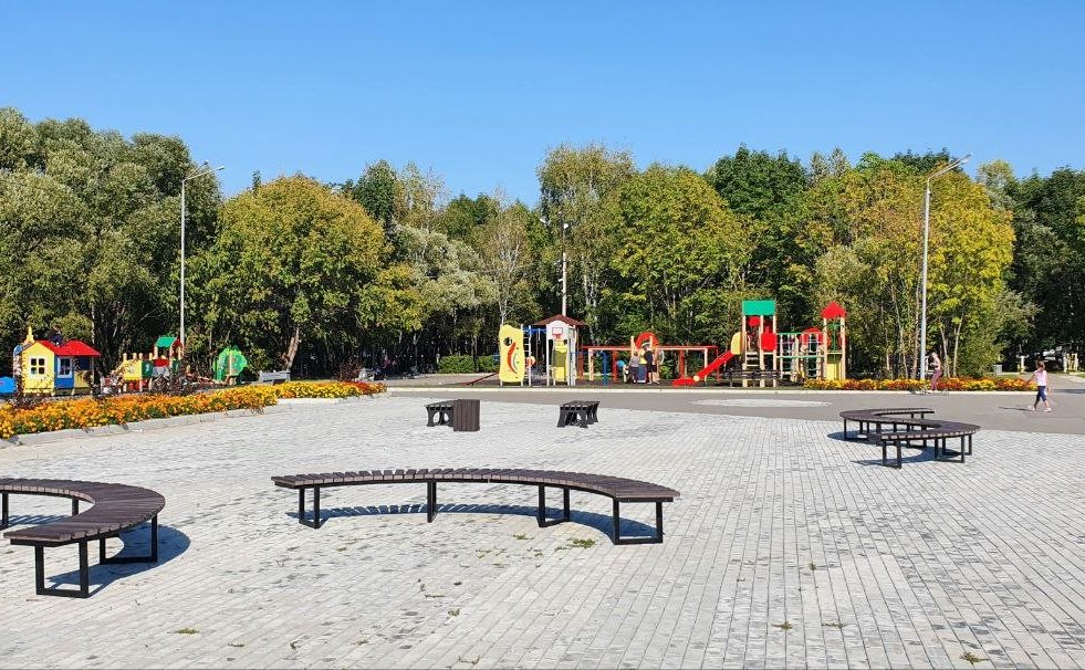 Андрей Базилевский в ходе региональной недели посетил Вяземский — старейший город региона