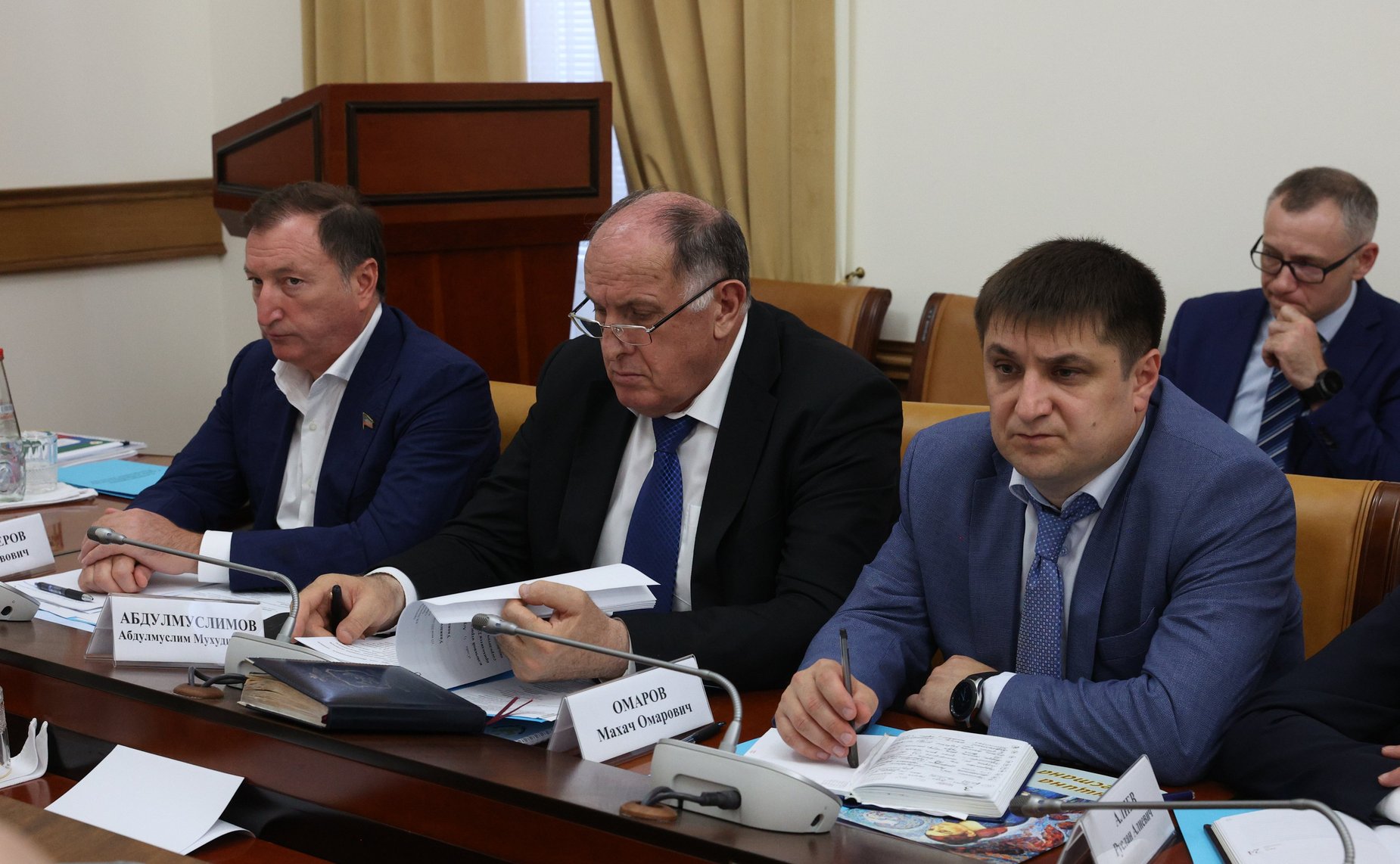 Совещание «О первоочередных задачах социально-экономического развития Республики Дагестан»