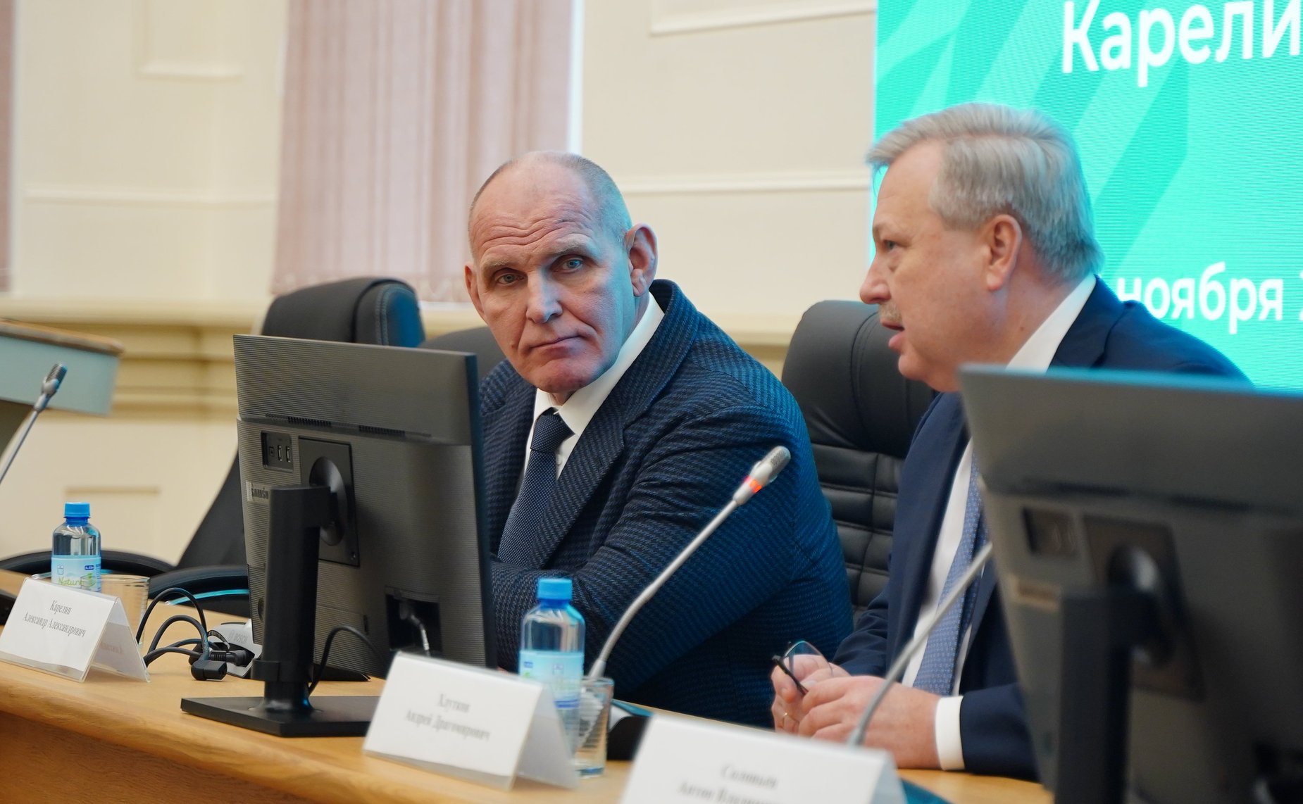 Александр Карелин встретился со студентами Президентской академии в Санкт-Петербурге