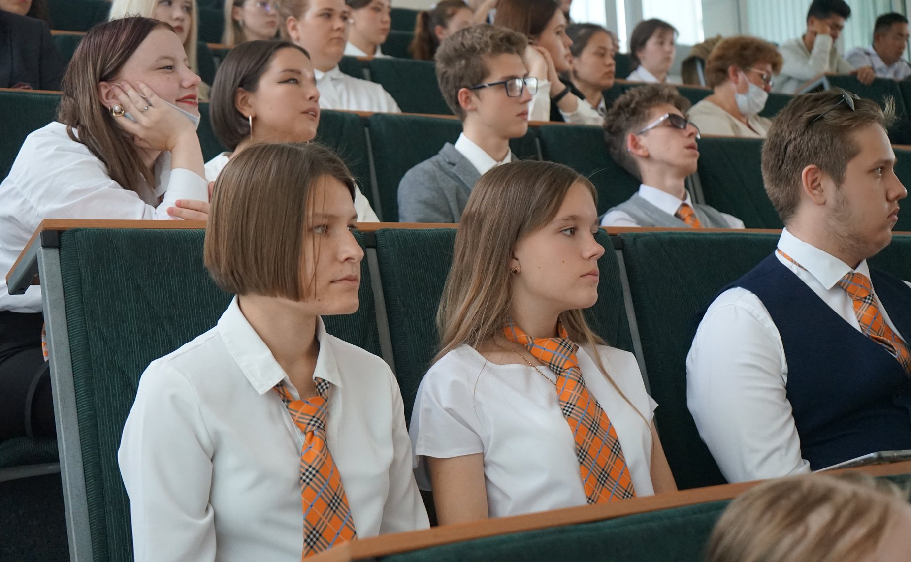 Владимир Полетаев встретился со школьниками Республики Алтай