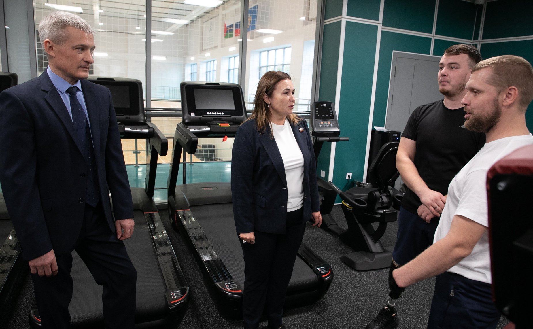 Сенаторы посетили Центр физкультурной и спортивной работы «Олимпия» Тюменского муниципального района