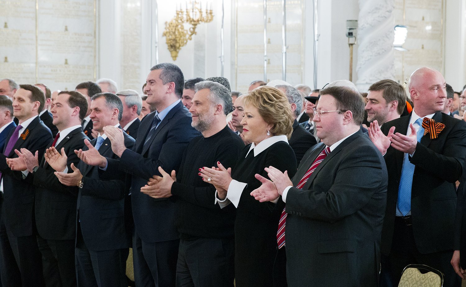 Обращение Президента РФ В. Путина по статусу Крыма и Севастополя