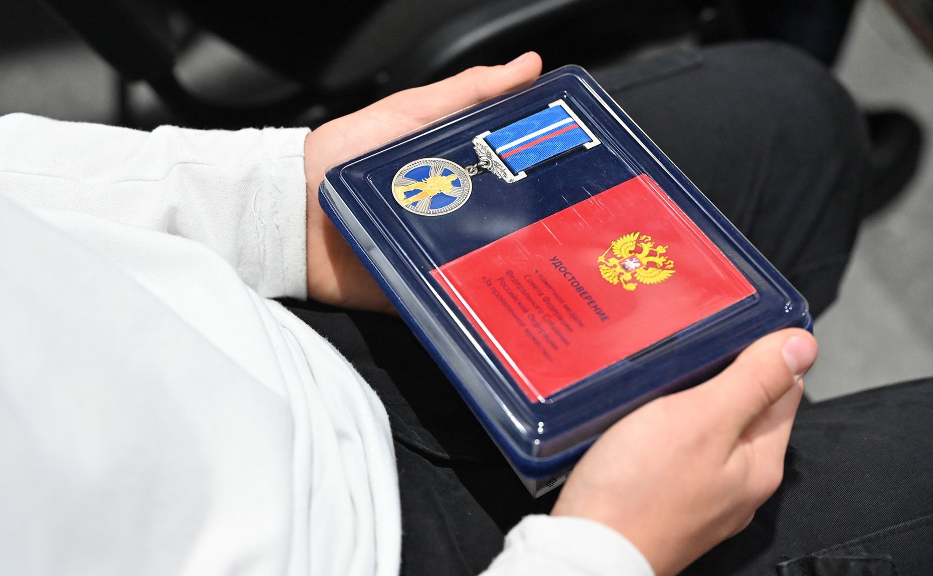 В Ростове-на-Дону состоялась торжественная церемонии награждения детей и подростков памятными медалями Совета Федерации «За проявленное мужество»