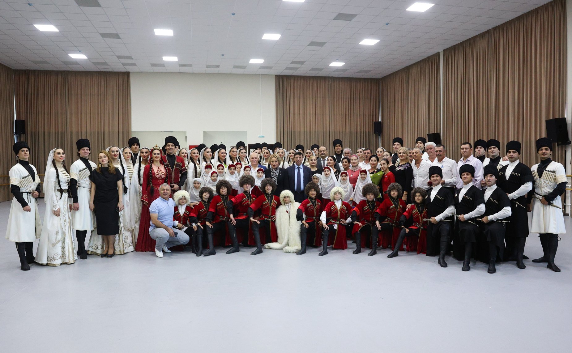 Валентина Матвиенко приняла в Дагестане участие в открытии Дома танца «Лезгинка»