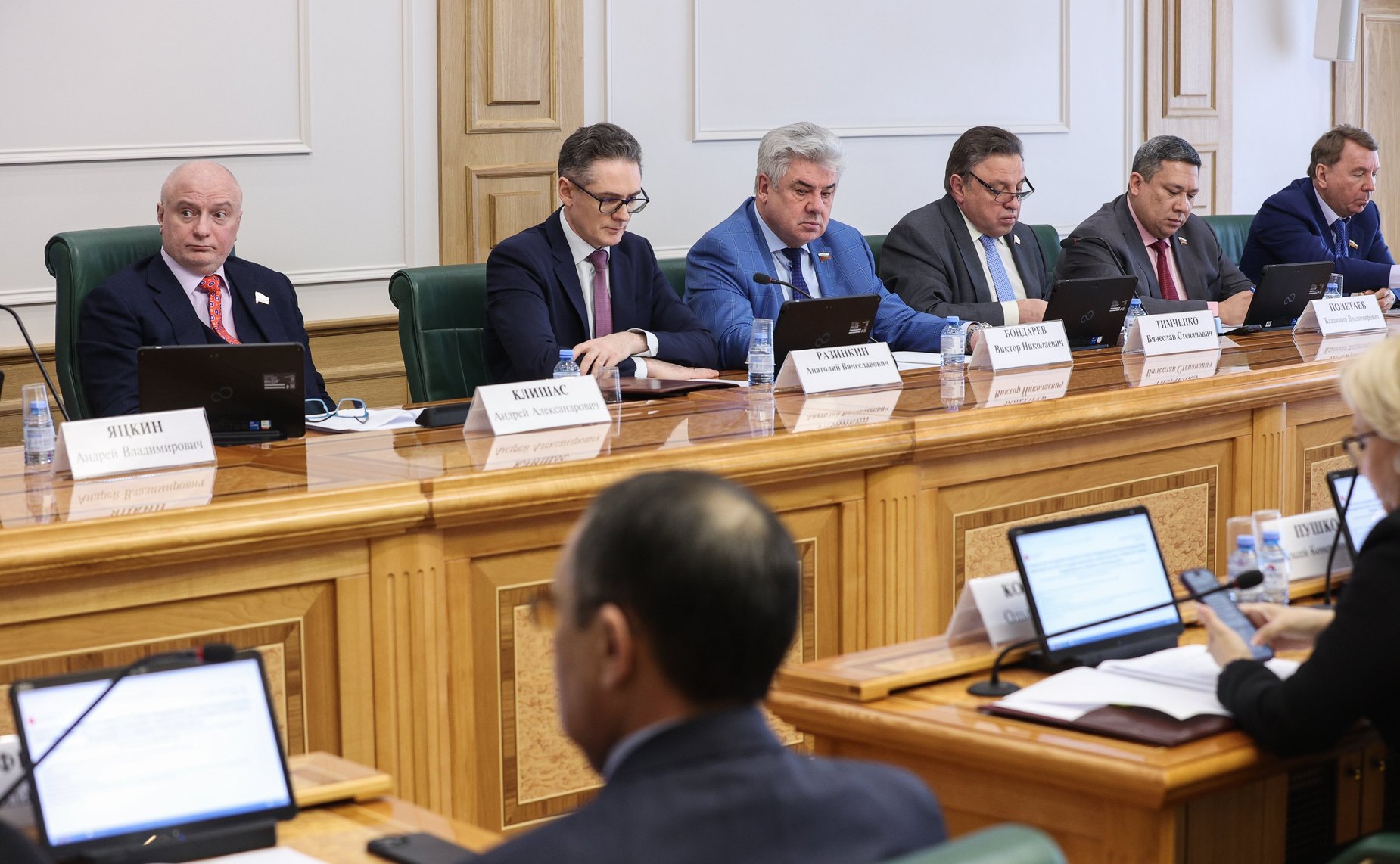 Совместное заседание Комитета СФ по конституционному законодательству и государственному строительству и Комитета СФ по обороне и безопасности