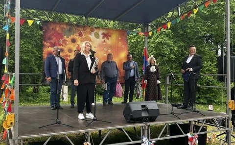 Светлана Кириллова поздравила коллектив племенного конного завода, расположенного в Сусанинском районе Костромской области, со 135-летием со дня основания
