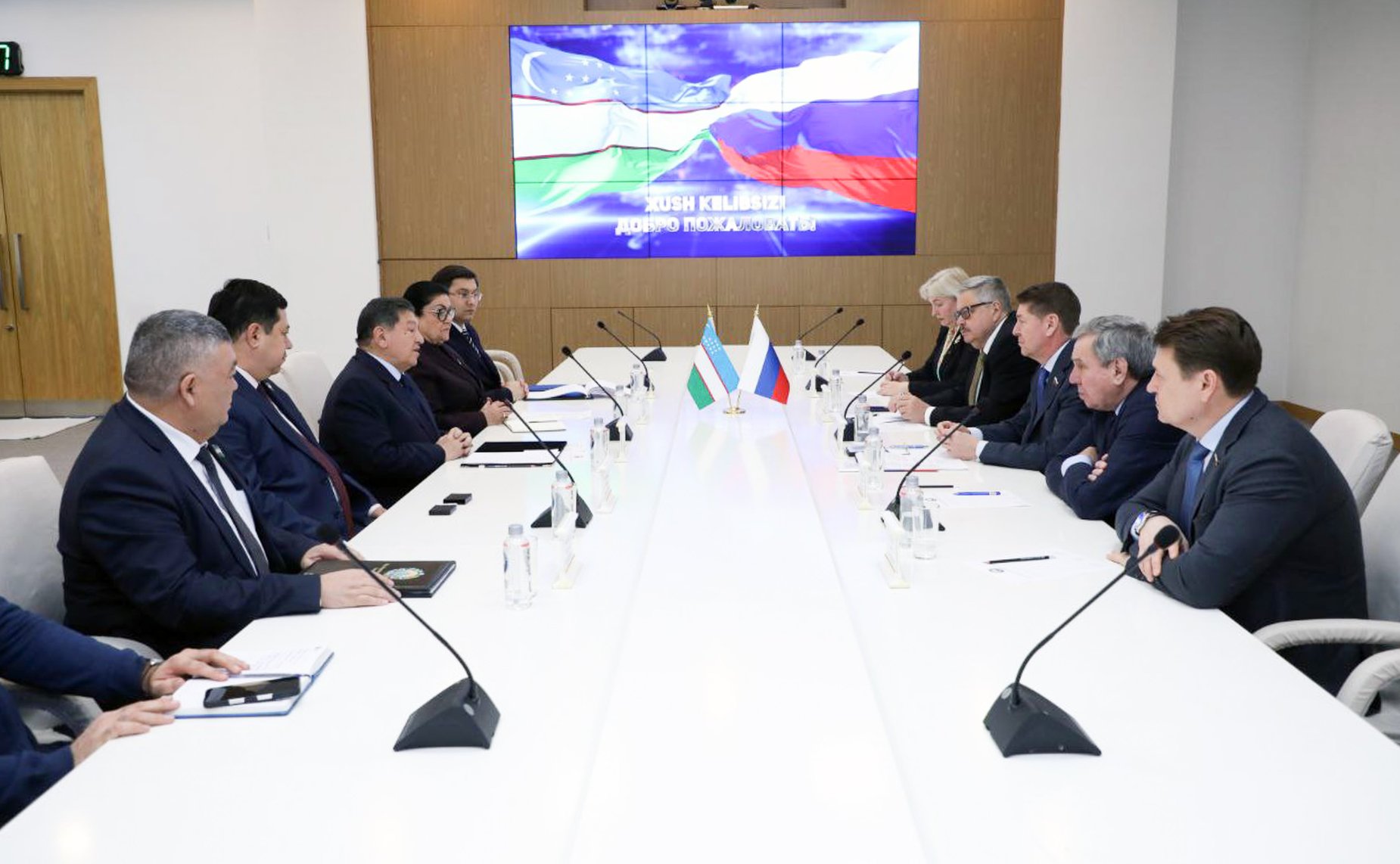 Встреча председателя Комитета СФ по федеративному устройству, региональной политике, МСУ и делам Севера Андрея Шевченко с председателем Ташкентского городского Кенгаша народных депутатов Рустамом Калановым