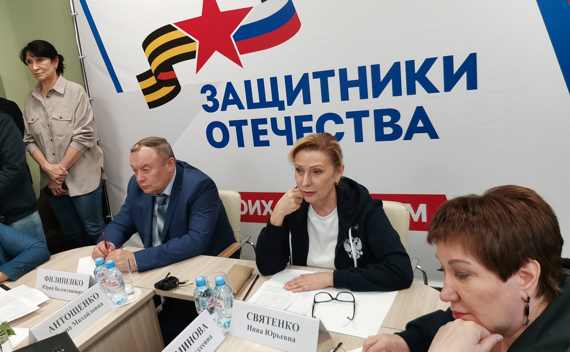 Сенаторы РФ посетили региональный филиал Государственного фонда «Защитники Отечества» в г. Брянске, встретились с участниками СВО и членами их семей