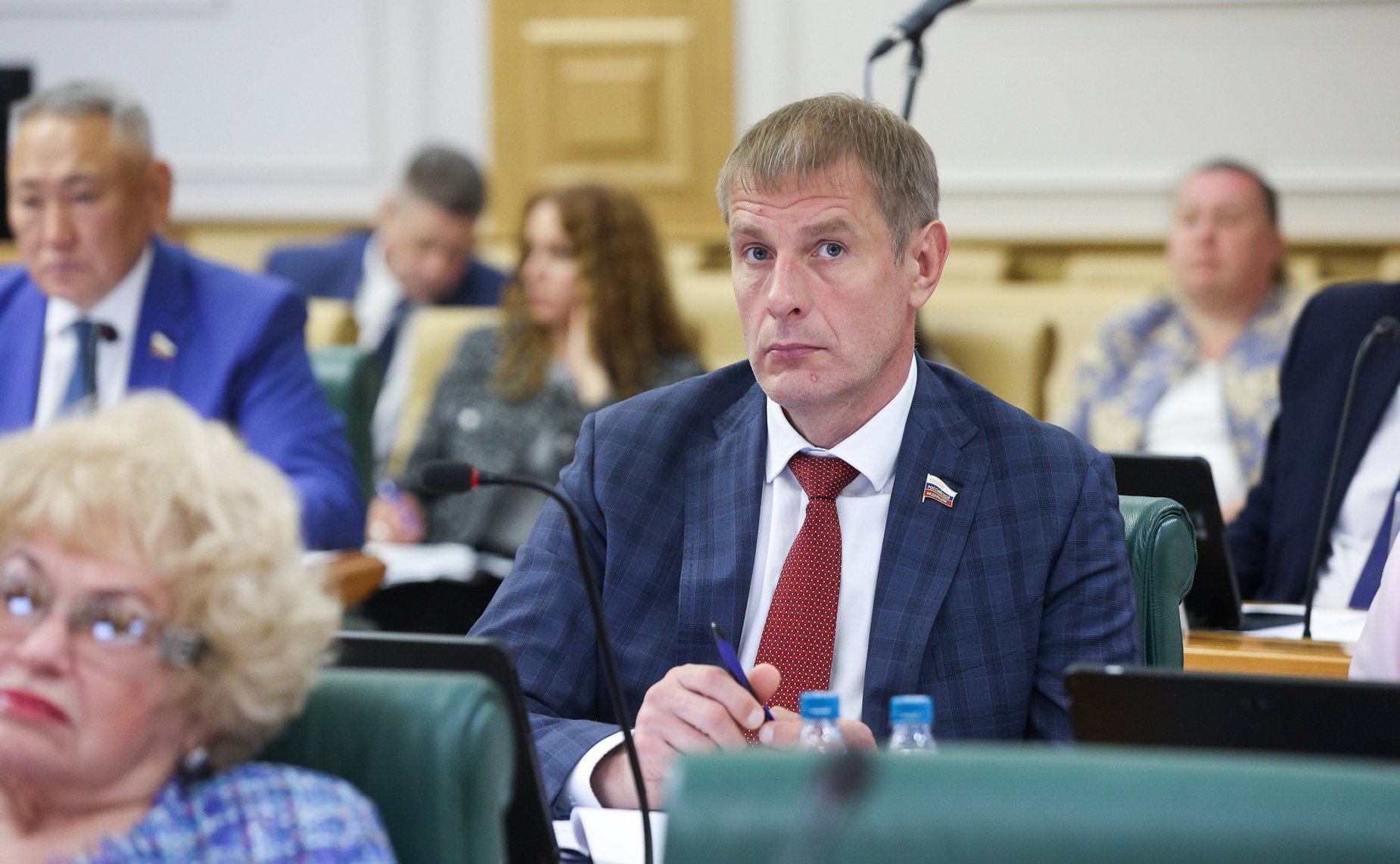 Олег Земцов