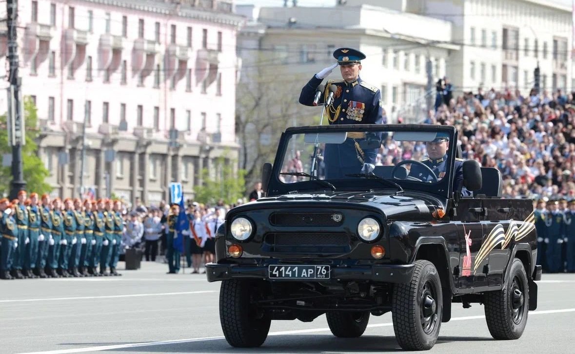 Олег Цепкин принял участие в прошедших в Челябинске торжественных мероприятиях, посвящённых празднованию 80-летию Великой Победы
