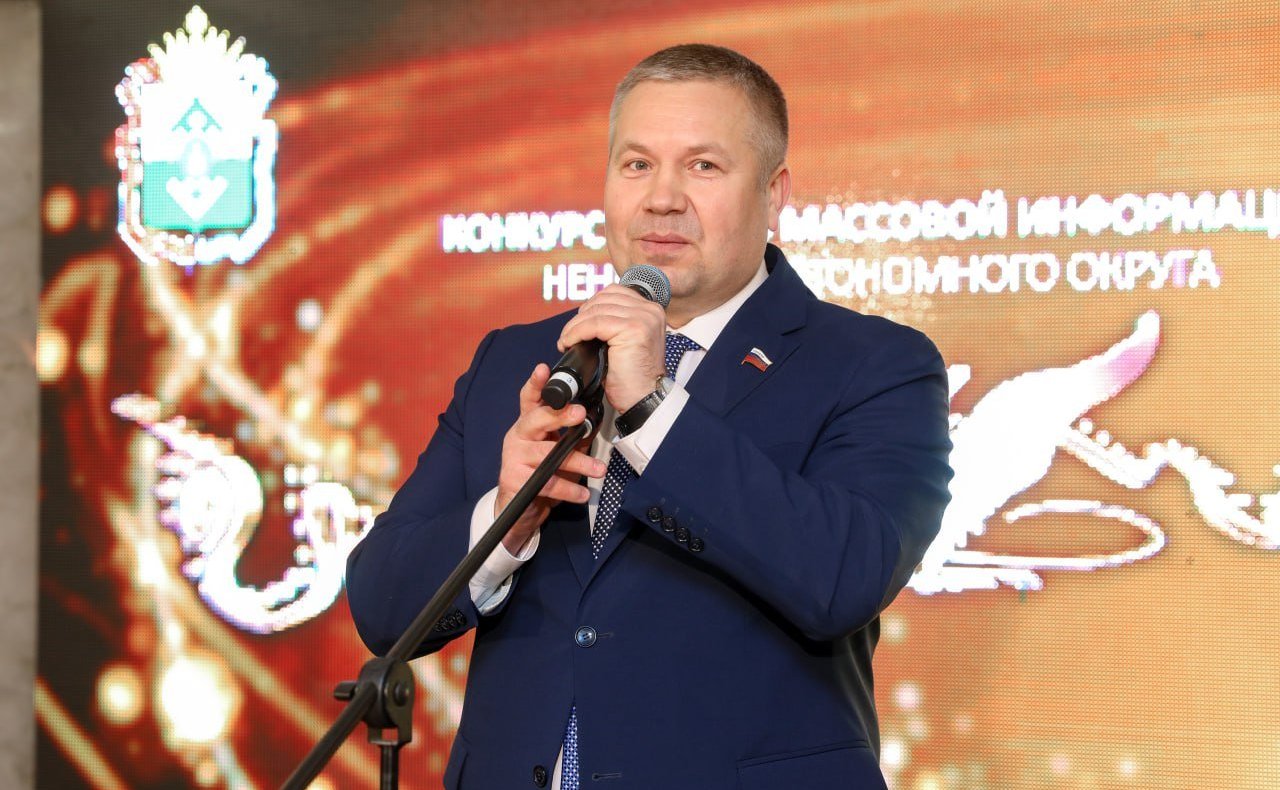 Денис Гусев вручил награды победителям конкурса «Золотое перо» в Ненецком автономном округе