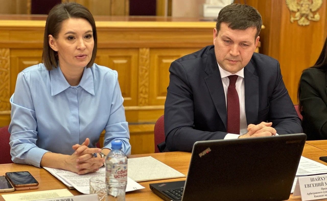 Маргарита Павлова в ходе работы в регионе приняла участие в заседании ежегодного открытого круглого стола на тему «Судебная практика применения законодательства о несостоятельности (банкротстве) физических лиц. Изменение законодательства о внесудебном бан