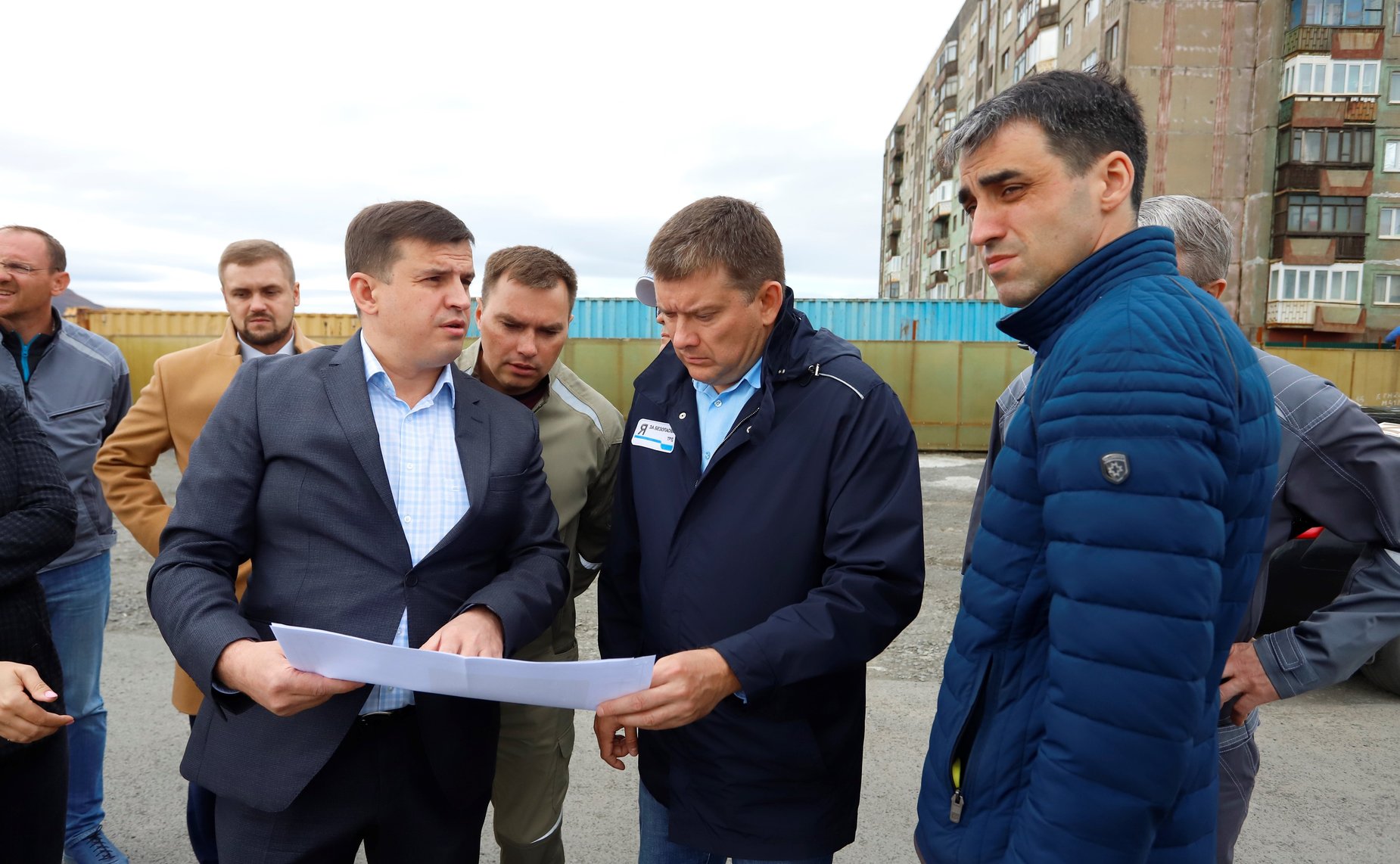 Сенаторы РФ осмотрели стройплощадки после демонтажа многоквартирных домов, Комплексный центр социального обслуживания населения, инфраструктурные объекты