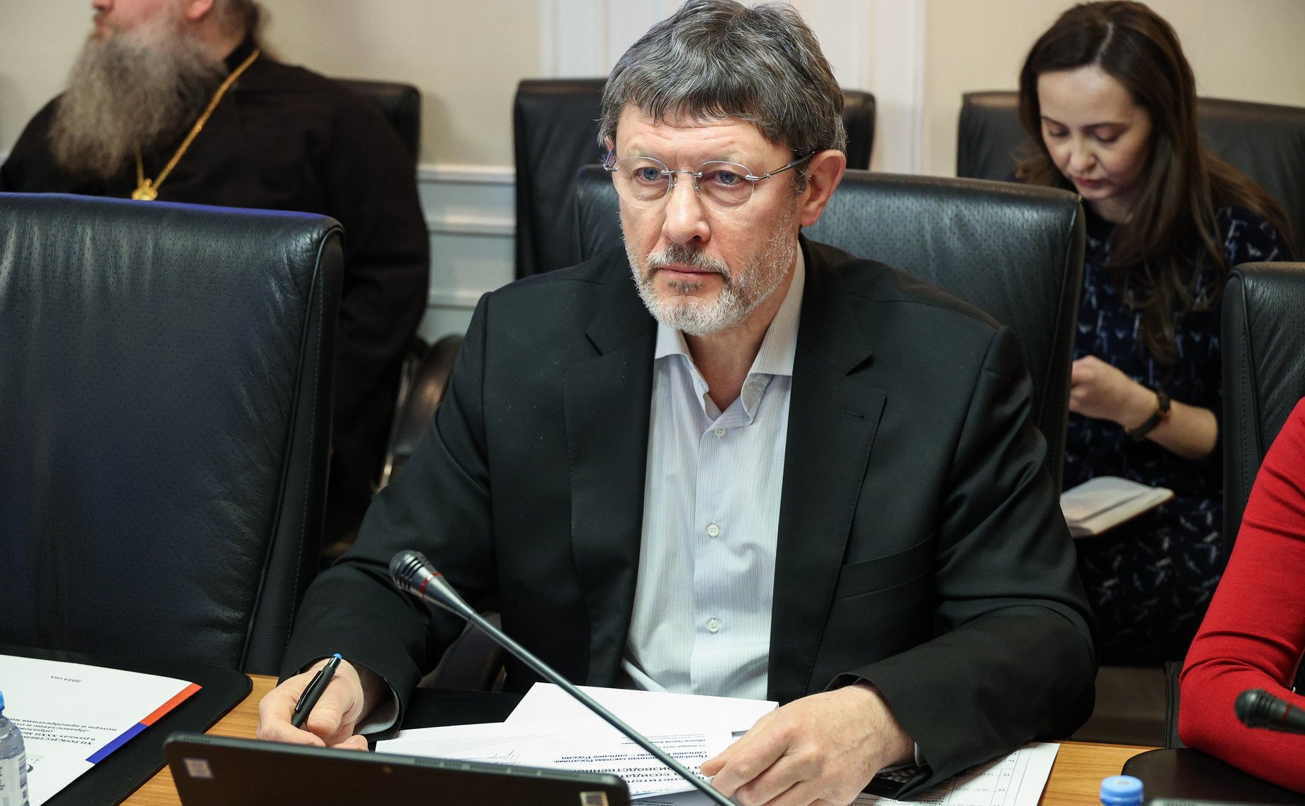 Круглый стол «Просветительство как механизм формирования духовно-нравственных оснований развития личности в современных условиях» (в рамках XII Рождественских парламентских встреч)