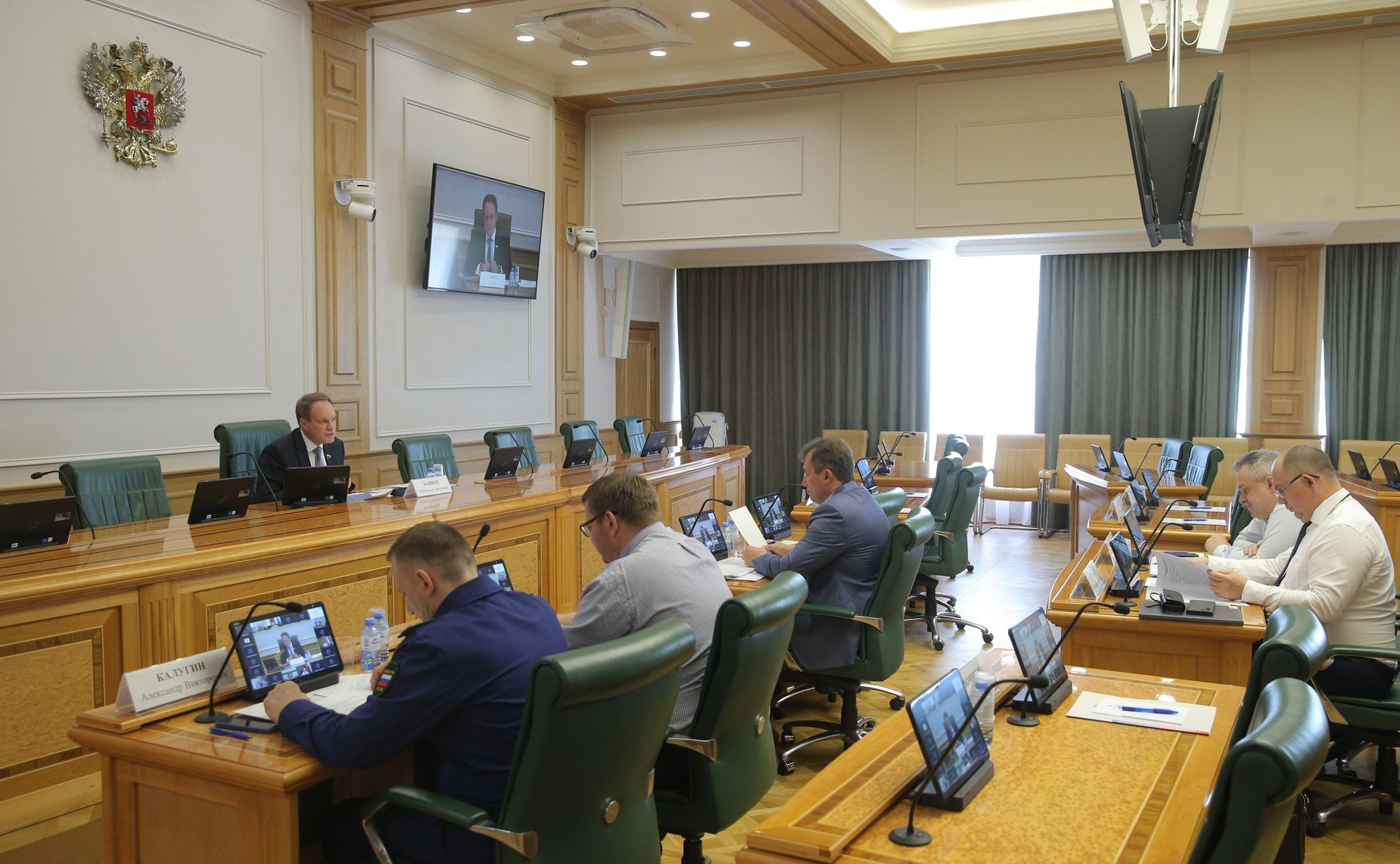 «Круглый стол» Комитета СФ по конституционному законодательству и государственному строительству совместно с Комитетом СФ по экономической политике