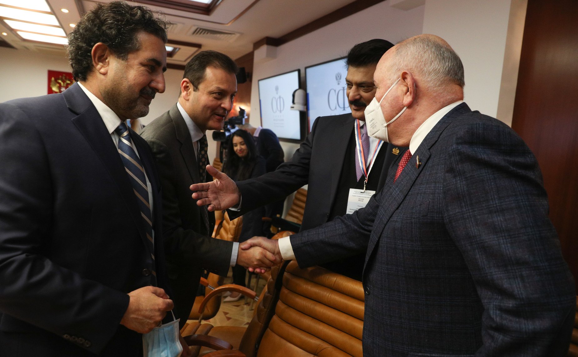 Встреча председателя Комитета СФ по международным делам Григория Карасина с лидером фракции «Движение за справедливость» в Сенате Исламской Республики Пакистан