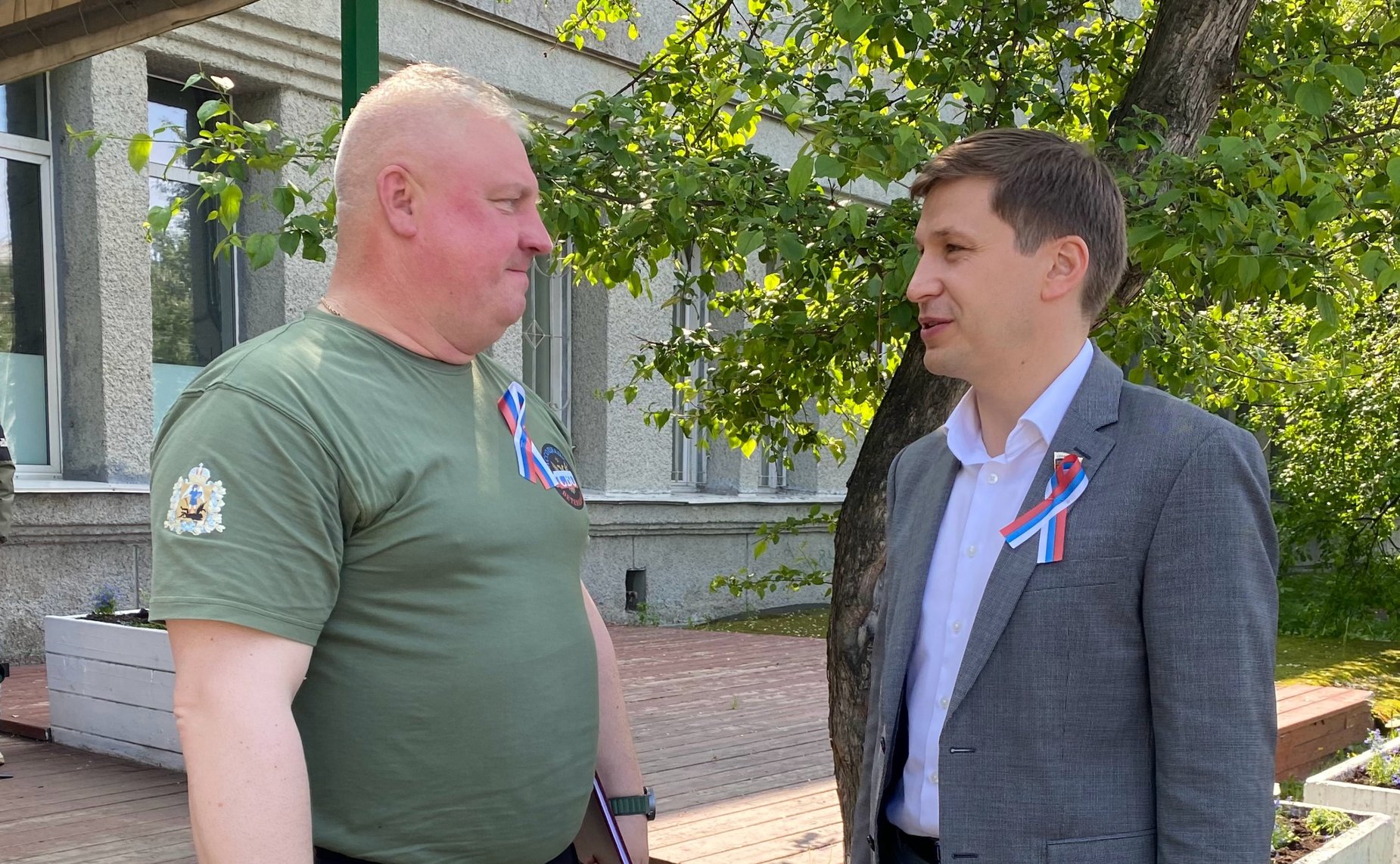 Иван Новиков вместе с губернатором региона Александром Цыбульским встретились с ветеранами специальной военной операции