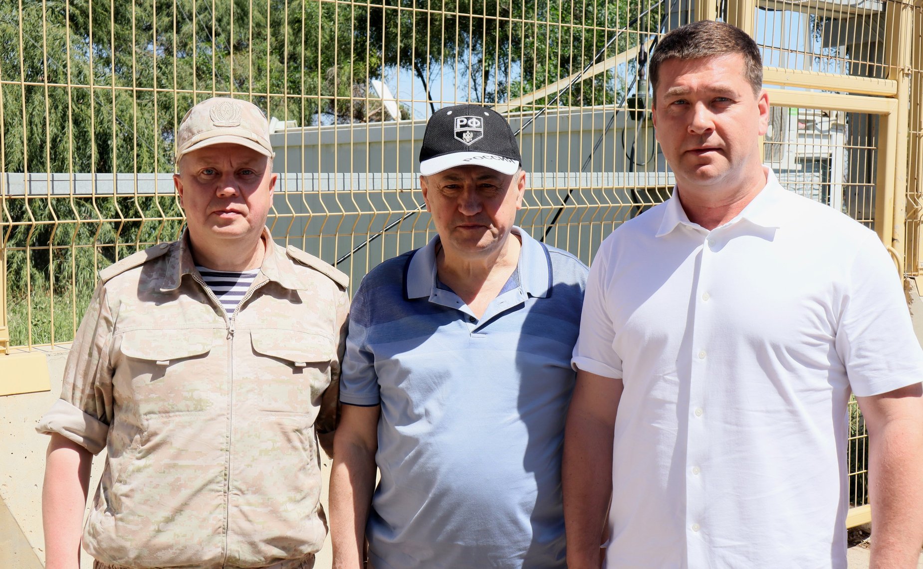 Сенаторы РФ посетили российских военнослужащих на авиабазе Хмеймим в Сирии