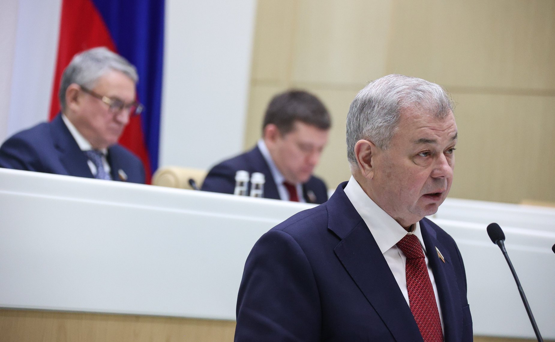 Анатолий Артамонов