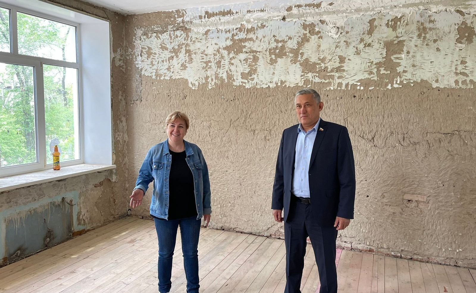 Юрий Валяев в ходе региональной недели посетил социально значимые объекты в Октябрьском районе